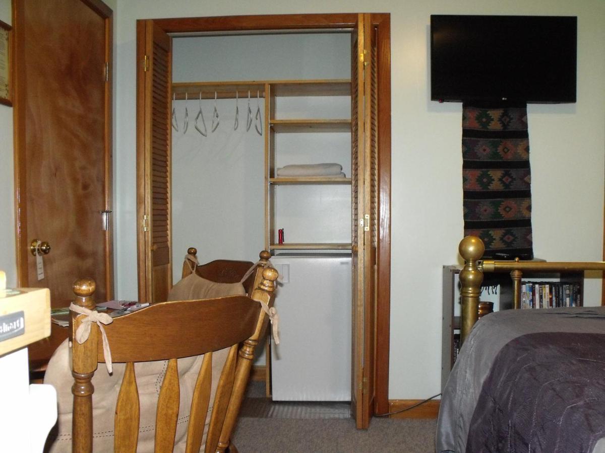 Summerhill Guest House Tofino Ngoại thất bức ảnh